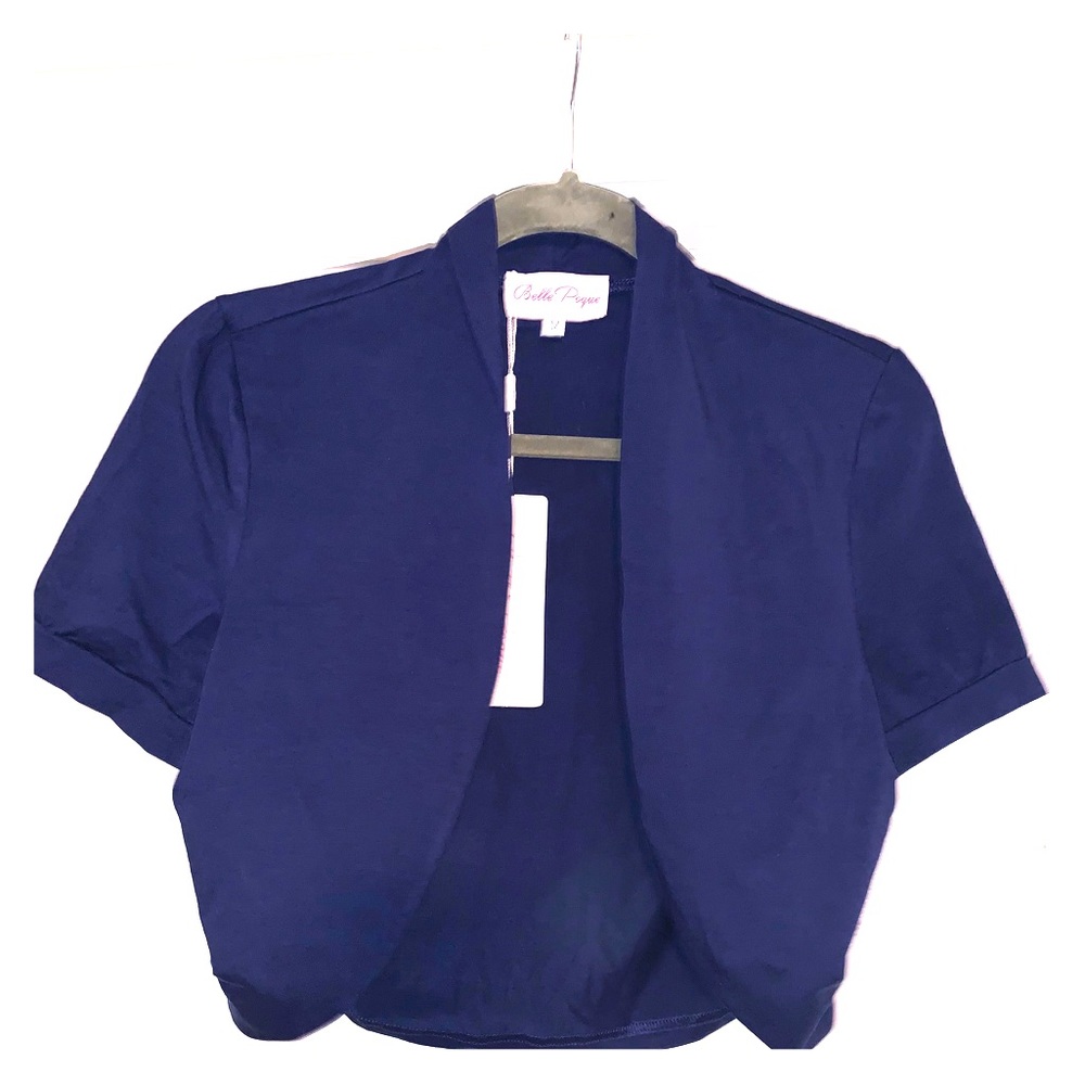 Open front short sleeve mini jacket.